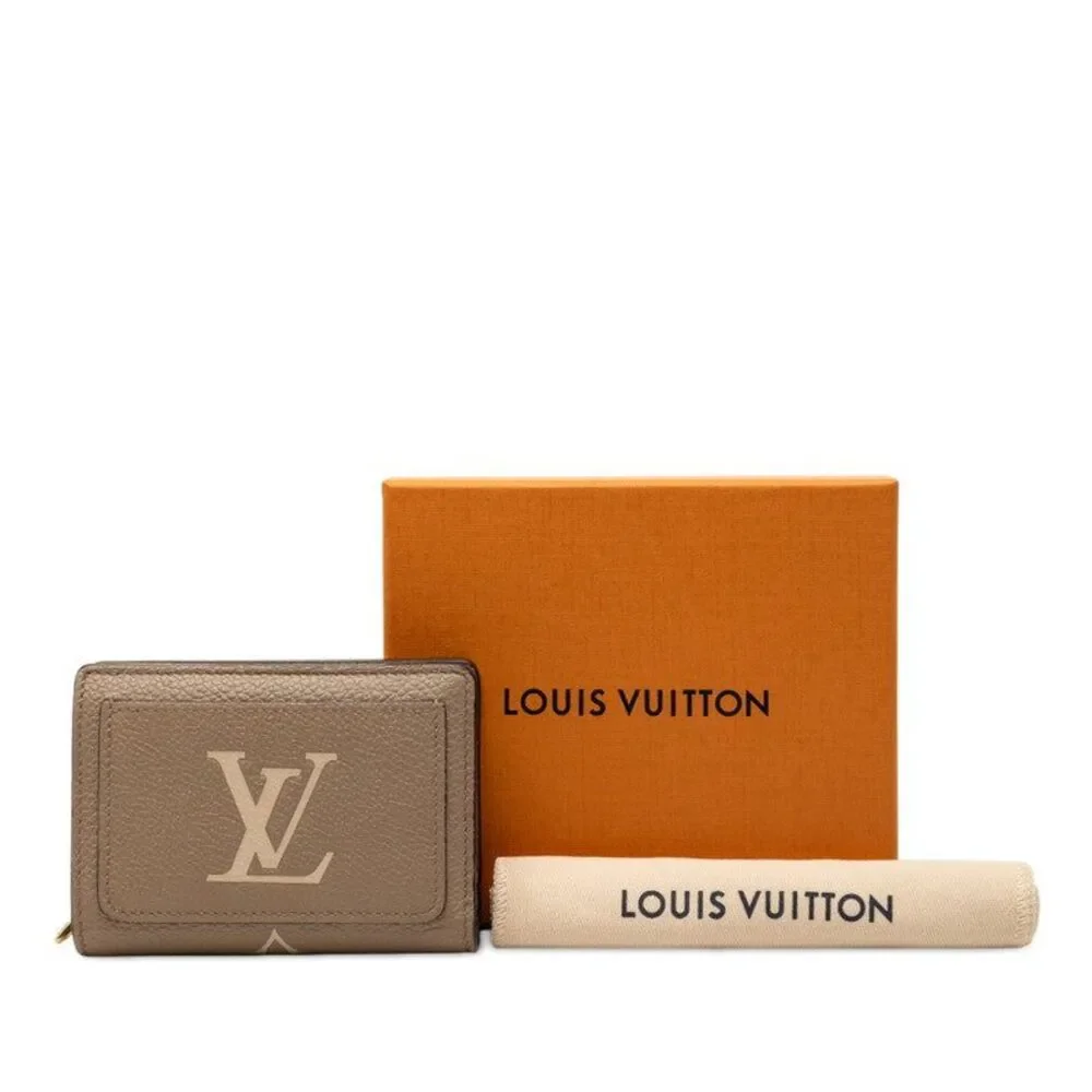 Louis Vuitton Porte Feuille Clea Wallet